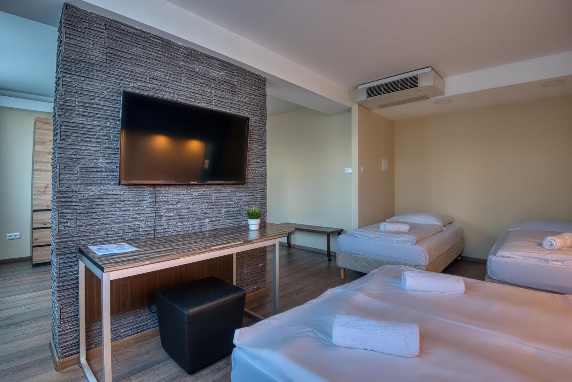 City Budget Hotel Budapest Esterno foto